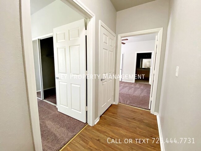 Building Photo - 3 BEDROOM 2 BATH CONDO WITH ATTACHED 2 CAR...