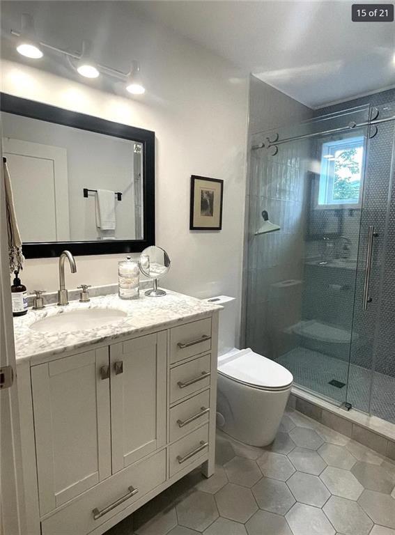 Building Photo - 137 Almy St