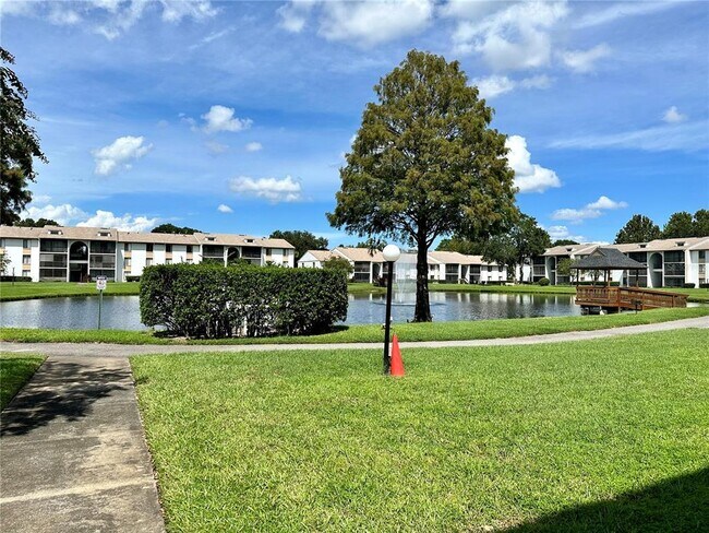 Building Photo - 8205 Sun Spring Cir