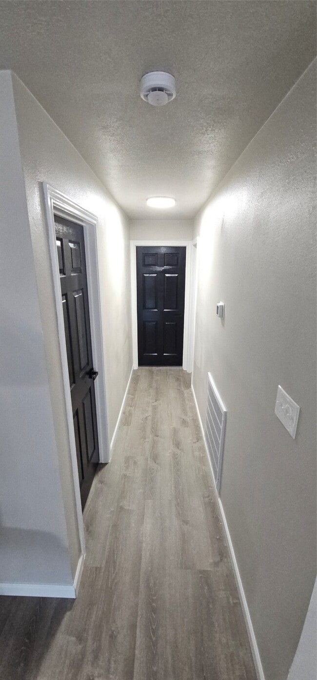 Building Photo - 25551 Brushy Creek Dr