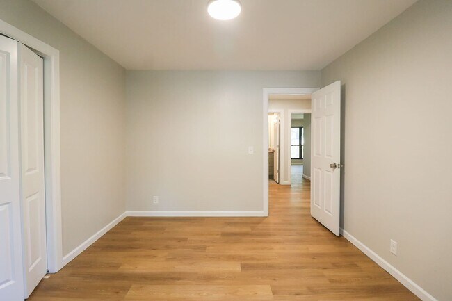 Building Photo - Beautifully Redone 3 Bedroom South Tulsa H...