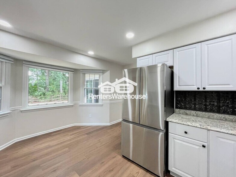 Building Photo - 2147 Haverford Dr