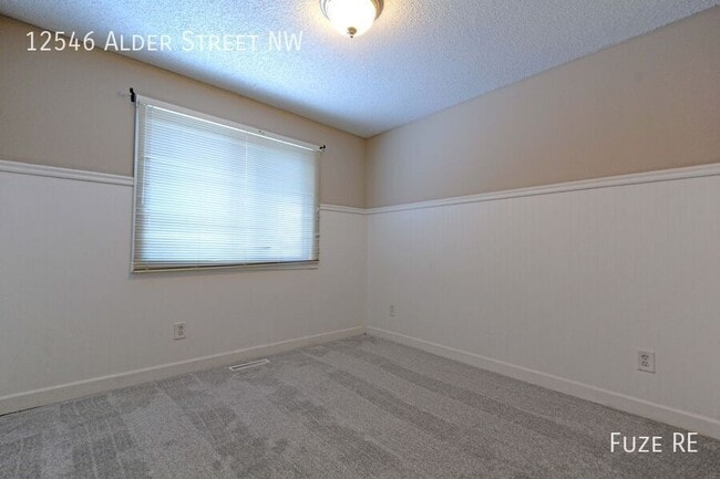 Building Photo - 12546 Alder St NW