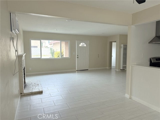 Building Photo - 4224 La Rica Ave