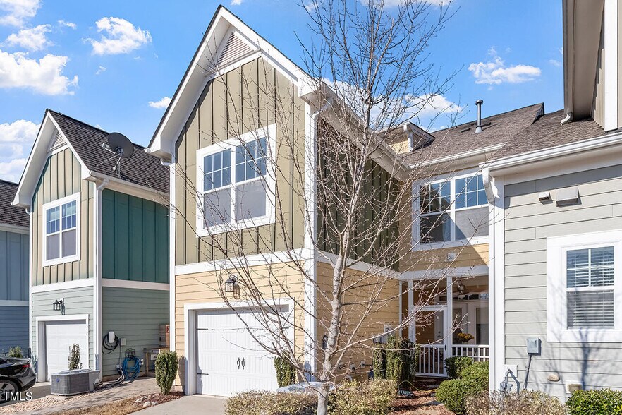 Building Photo - 550 Balsam Fir Dr