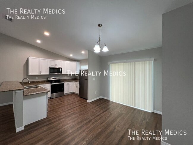 Building Photo - 3628 SE 134th St