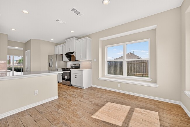 Building Photo - 9738 Willowmoor Lane