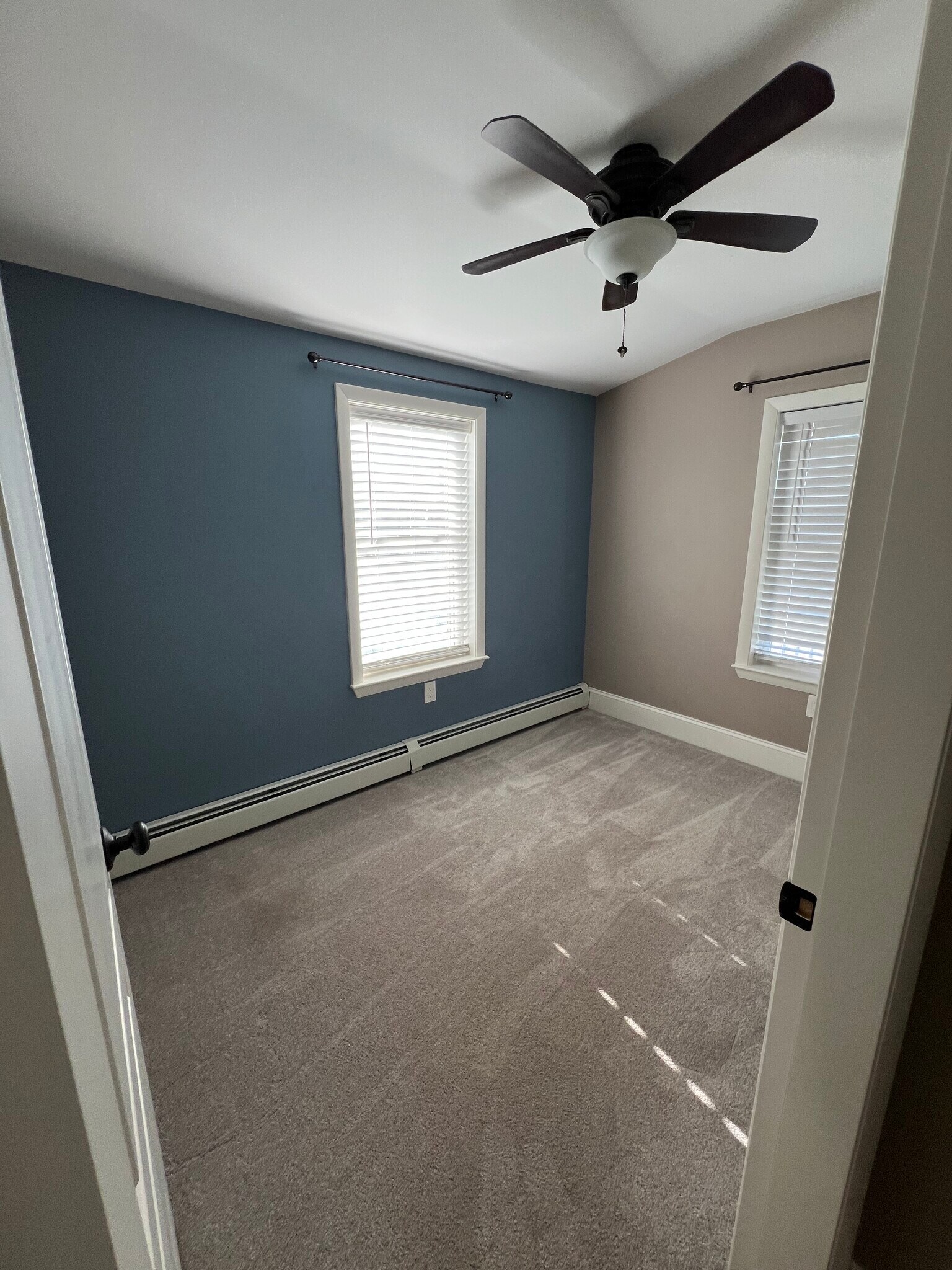 Building Photo - 24 Waterman St