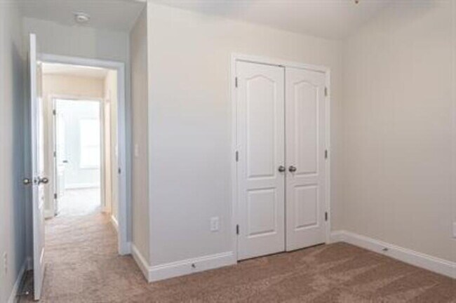 Building Photo - 655 N Prince Henry Way