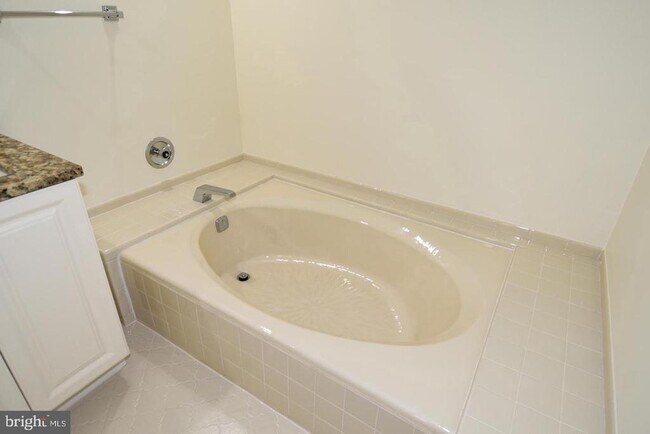 Building Photo - 7646 Huntmaster Ln