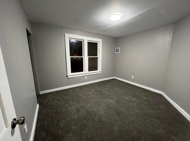 Building Photo - 6239 Concord Blvd