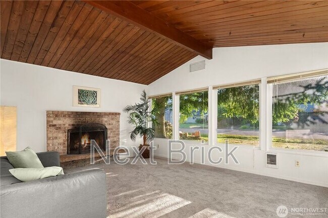 Building Photo - 20817 3rd Ave W