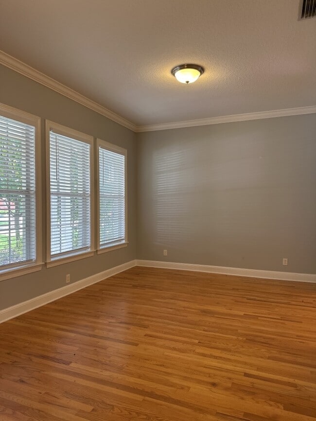 Building Photo - SOUTH TAMPA CUSTOM HOME