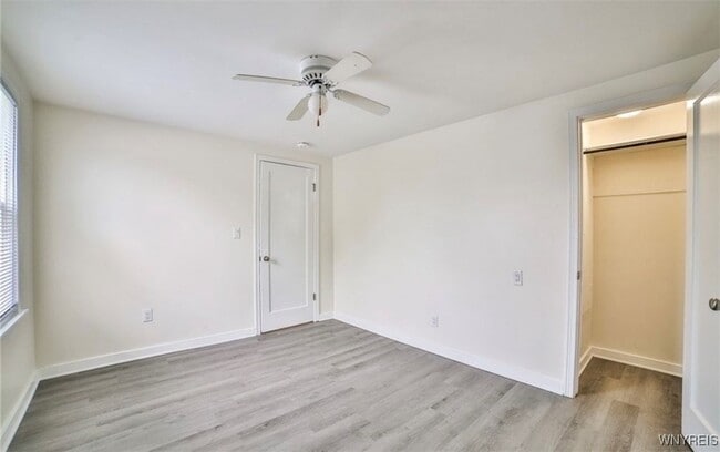 Building Photo - 156 Hoover Ave