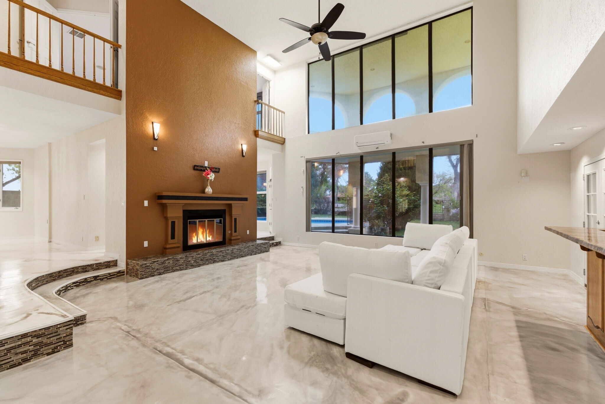 Building Photo - 9706 Tanoan Dr NE