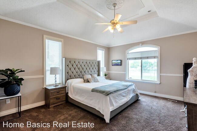 Building Photo - 6 br, 4.5 bath House - 9947 N Yorkshire Ct