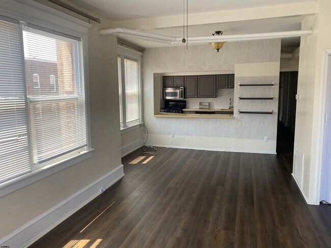 Building Photo - 3501 Ventnor Ave