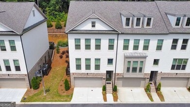 Building Photo - 413 Bishop Ln