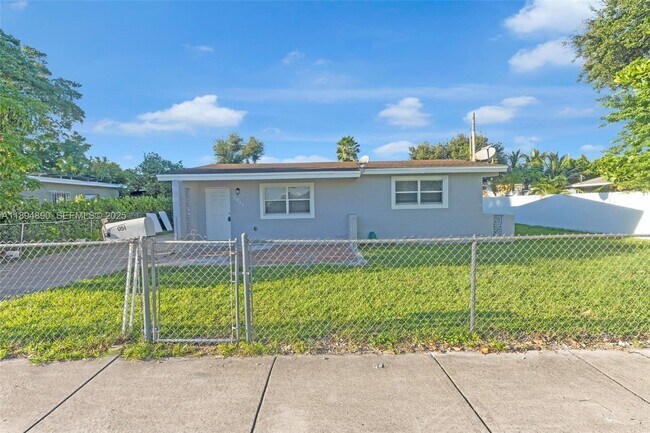 Building Photo - 3051 NW 77th St