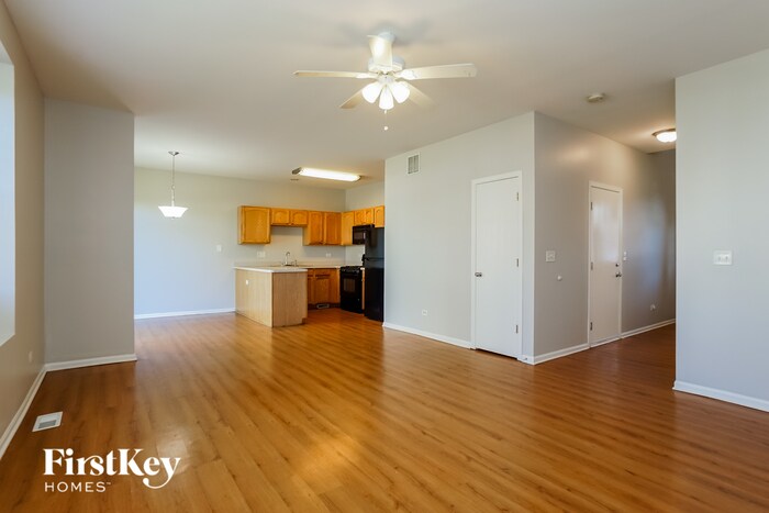 Building Photo - 3833 Pathfinder Ct