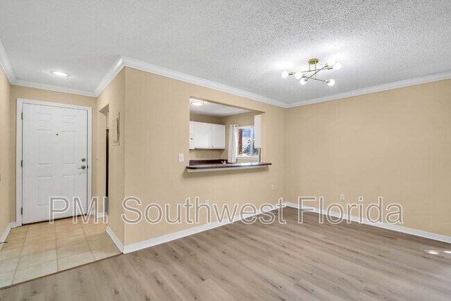 Building Photo - 1721 Parakeet Way