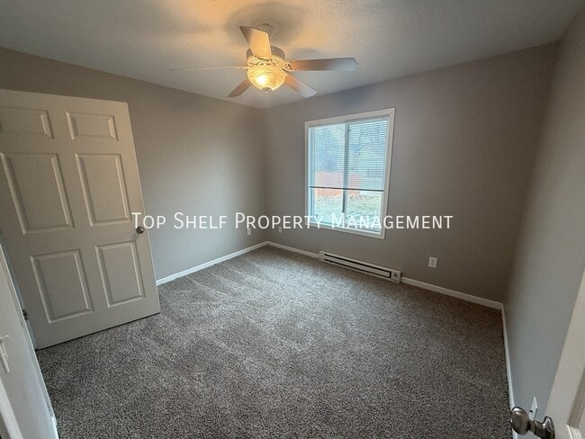 Building Photo - 218 4th St NW