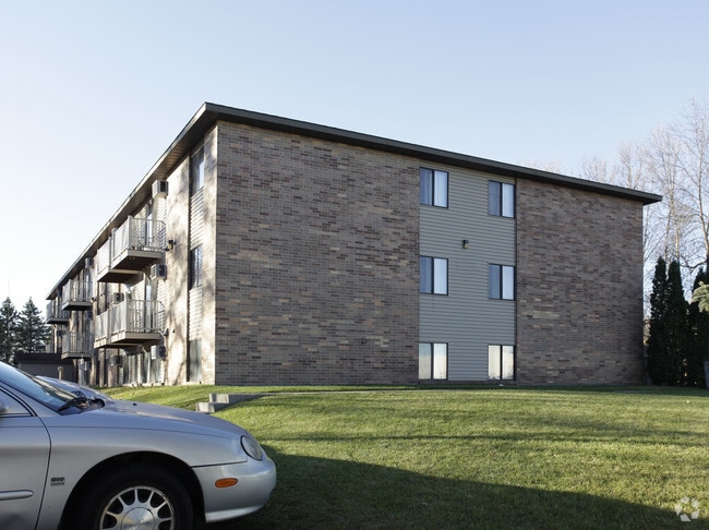 Building Photo - Edjwood Estates