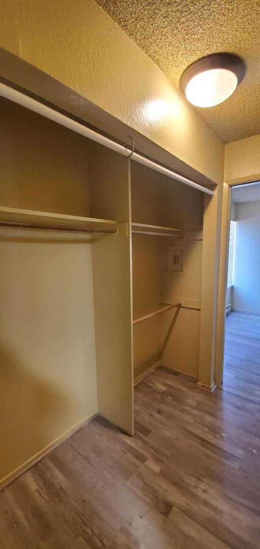 Building Photo - Beautiful Updated Studio in Vallejo with Patio Community Pool Gated Complex and Secured Parking