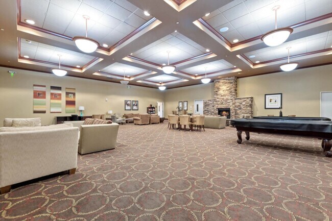 Building Photo - Condo at Belvedere Towers!