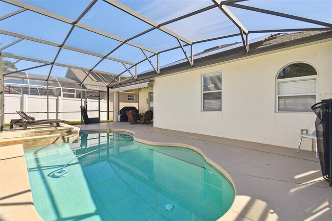 Building Photo - 258 Henley Cir