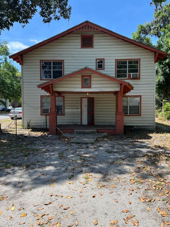 Primary Photo - 1801 Goodyear Ave