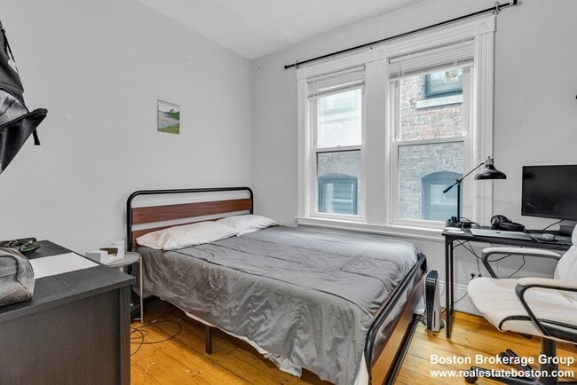 Building Photo - 180 Saint Alphonsus St
