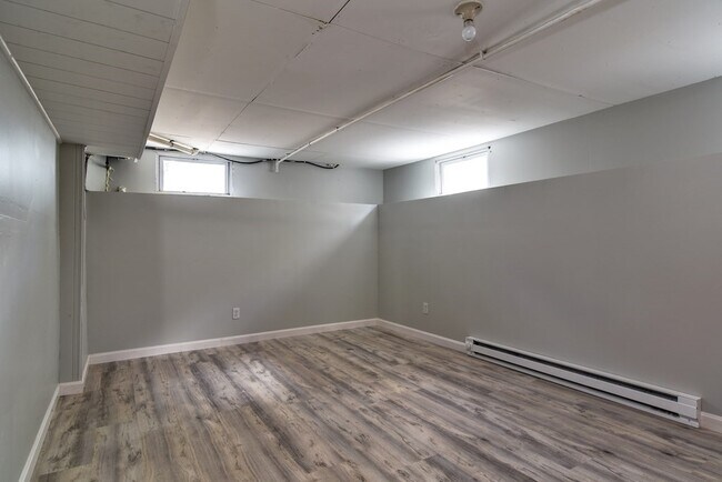 Building Photo - 57 Coburn Ave