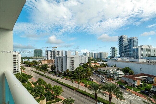 Building Photo - 6770 Indian Creek Dr