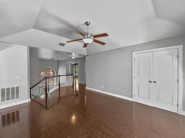 Building Photo - 2132 Cliffside Dr