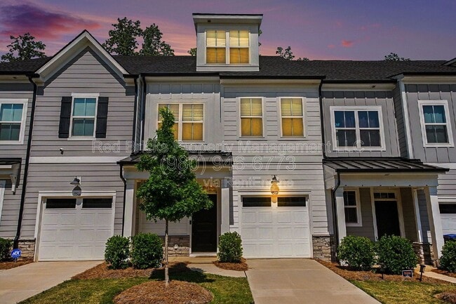 Building Photo - 9512 Munsing Dr