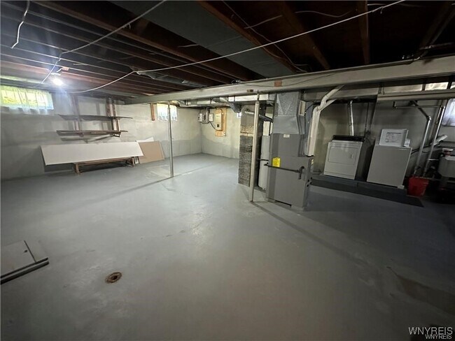 Building Photo - 40 Oehman Blvd