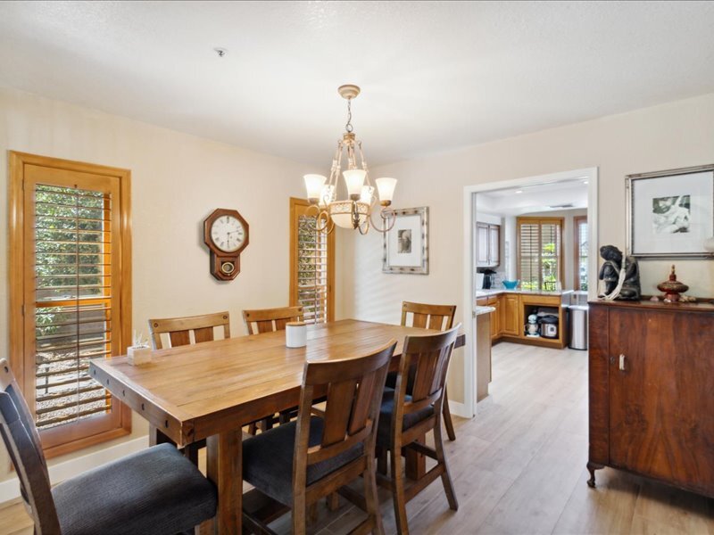 Building Photo - 10563 E Carol Ave