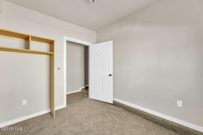 Building Photo - 8827 Mt Elbert Dr