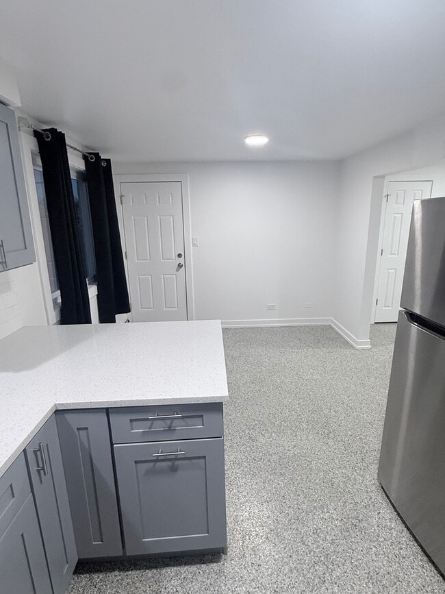 Building Photo - 6003 W 35th St