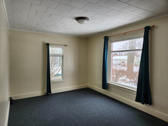 Bedroom 1 - 419 Olmstead St