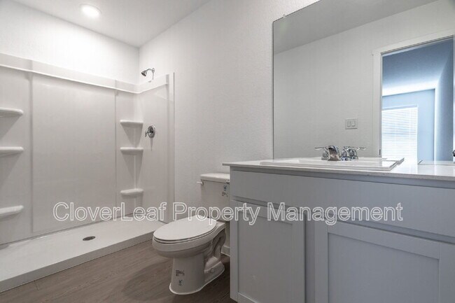 Building Photo - 3338 Gingham Pt
