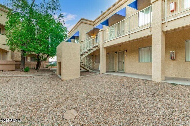 Primary Photo - 12221 W Bell Rd