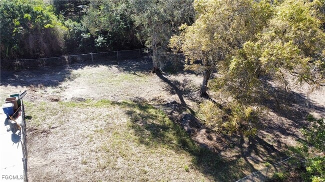 Building Photo - 2021 Wells Ave