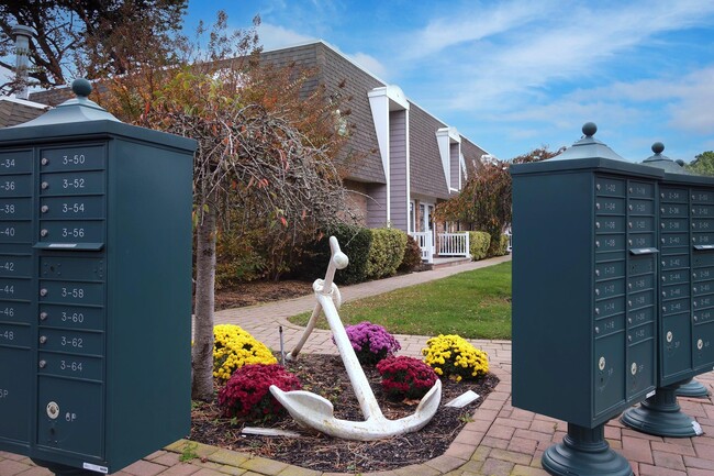 Building Photo - 56 Midship Ln