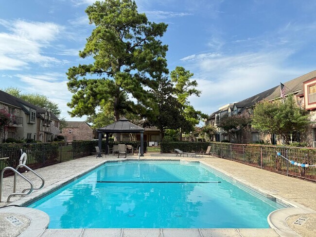 Building Photo - 14719 Barryknoll Ln