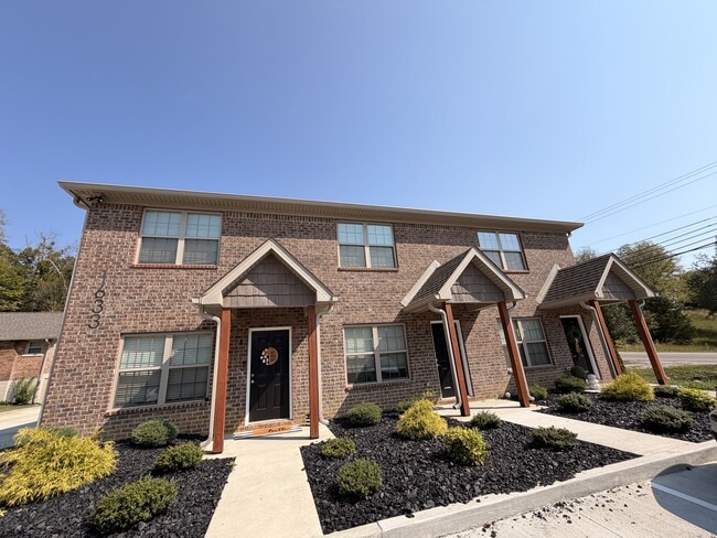 Building Photo - 1633 KY-1247