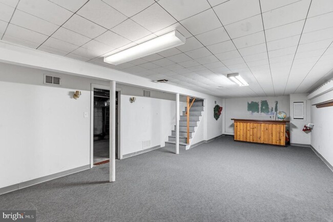 Building Photo - 1206 Sylvan Dr