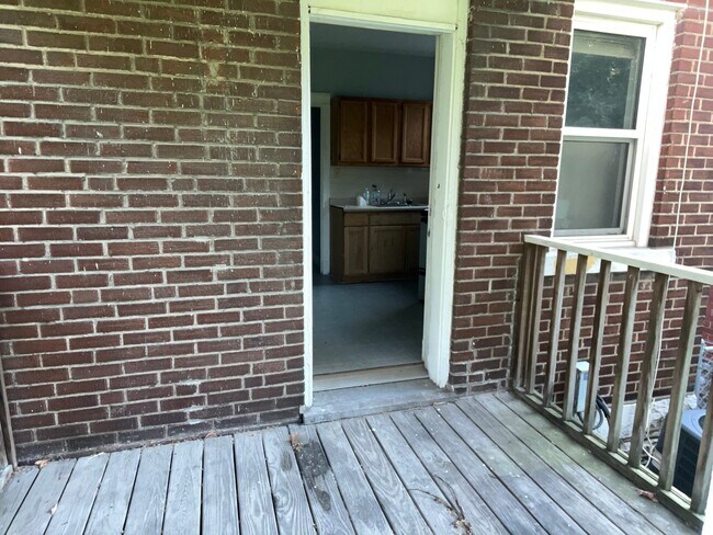 Building Photo - 6155 Sherry Ave