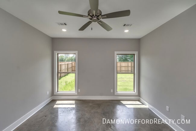 Building Photo - 174 Shelby Mae Cir